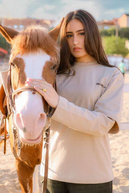 Beige double sleeve